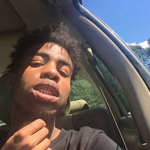 Meet your Posher, Deandre